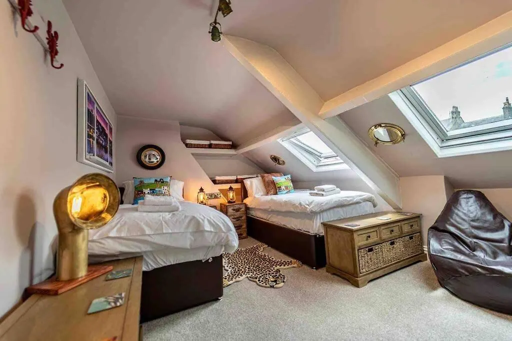 Holiday home The Merry Gull, Whitby - Stunning, Quirky, Luxury